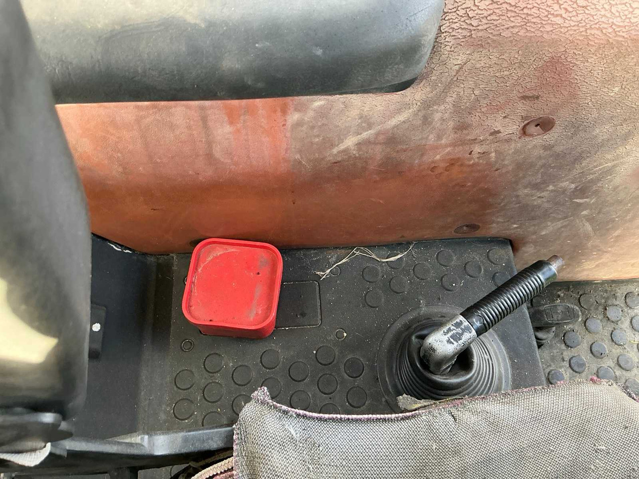 Трактор FENDT FARMER 309 LSA TURBOMATIK FOUR-WHEEL DRIVE AGRICULTURAL TRACTOR: фото 23 Трактор FENDT FARMER 309 LSA TURBOMATIK FOUR-WHEEL DRIVE AGRICULTURAL TRACTOR: фото 23