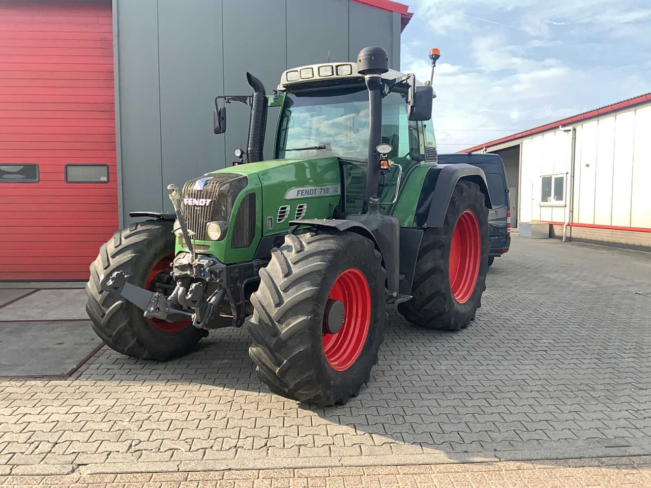 Fendt 718 Vario - Трактор: фото 1 Fendt 718 Vario - Трактор: фото 1