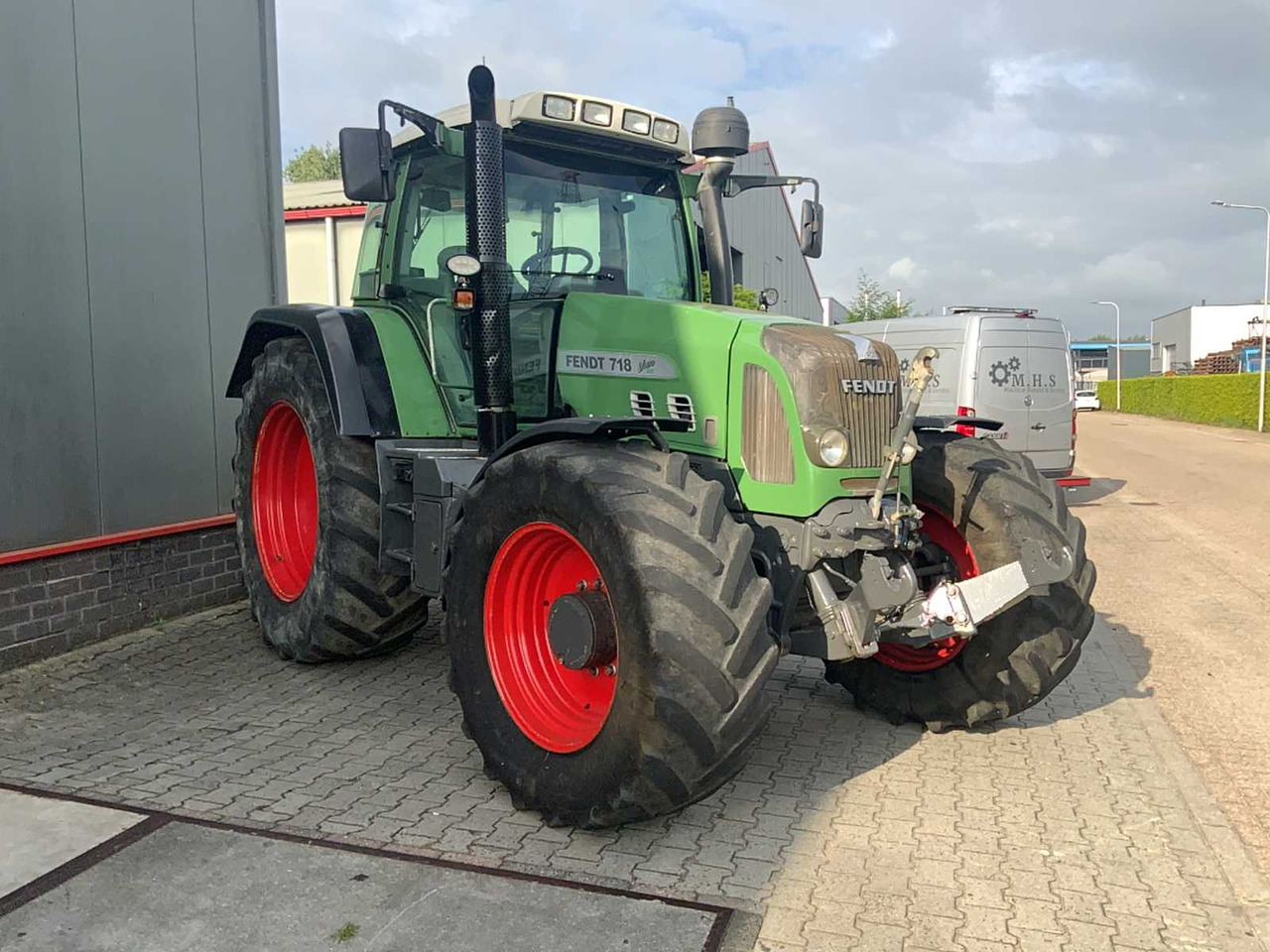 Fendt 718 Vario - Трактор: фото 3 Fendt 718 Vario - Трактор: фото 3