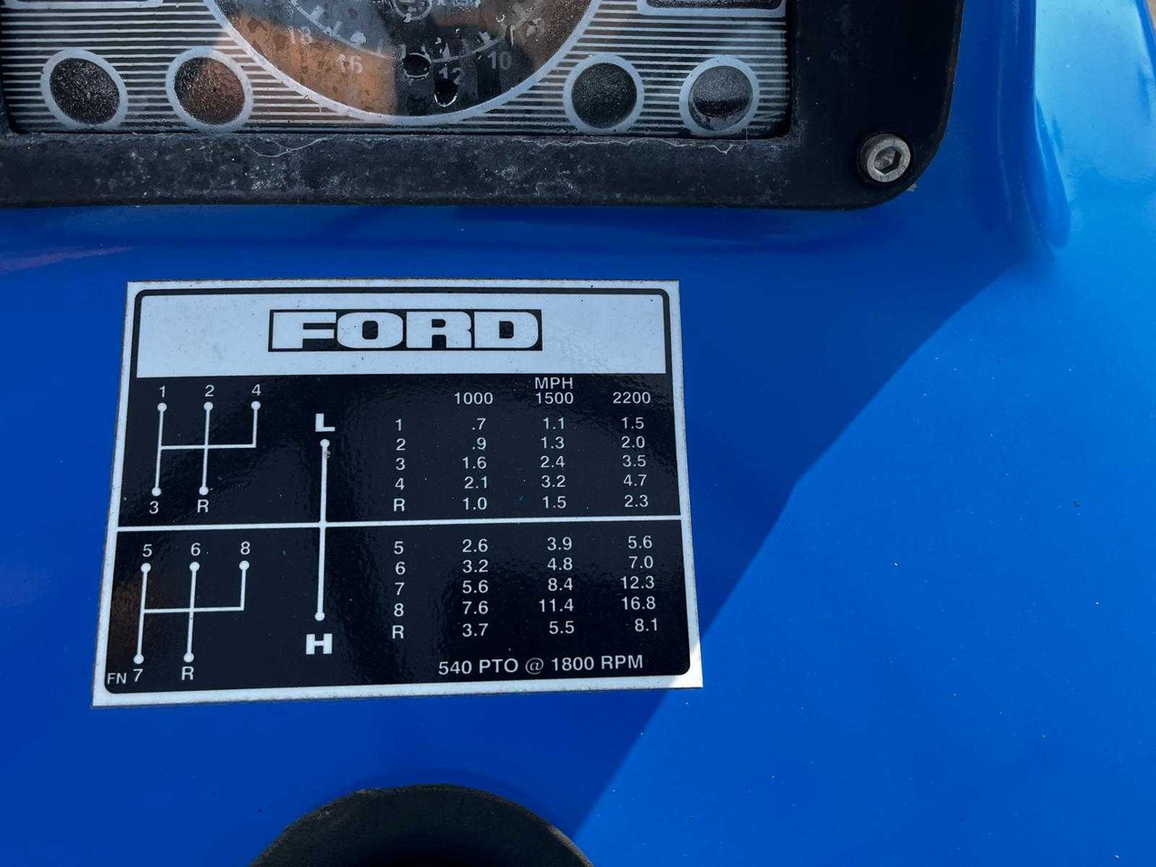 Ford 4500 - Трактор: фото 3 Ford 4500 - Трактор: фото 3