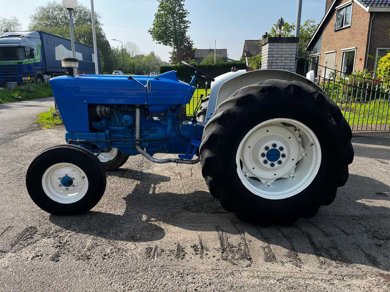 Ford 4500 - Трактор: фото 2 Ford 4500 - Трактор: фото 2