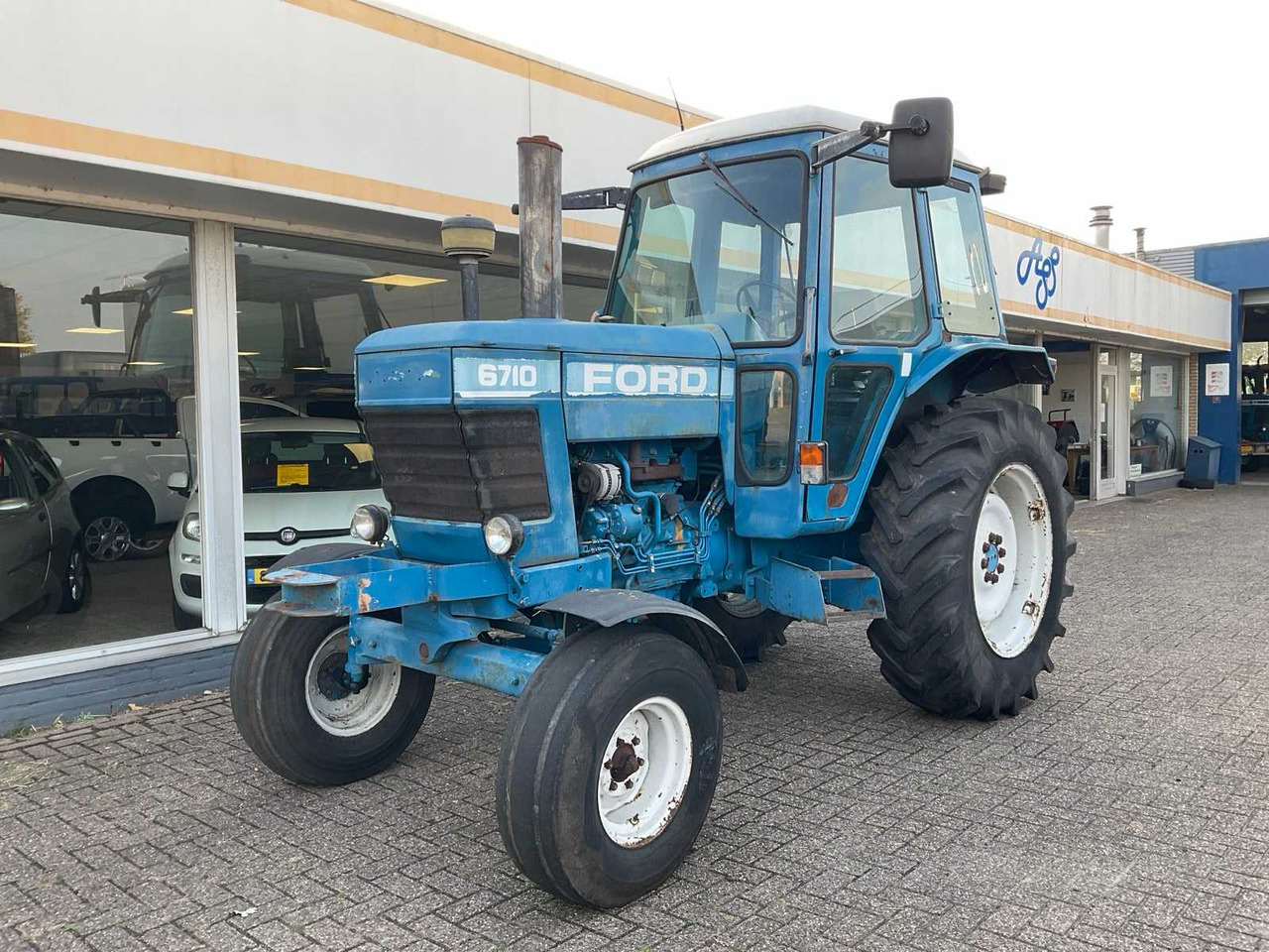 Ford 6710 - Трактор: фото 1 Ford 6710 - Трактор: фото 1