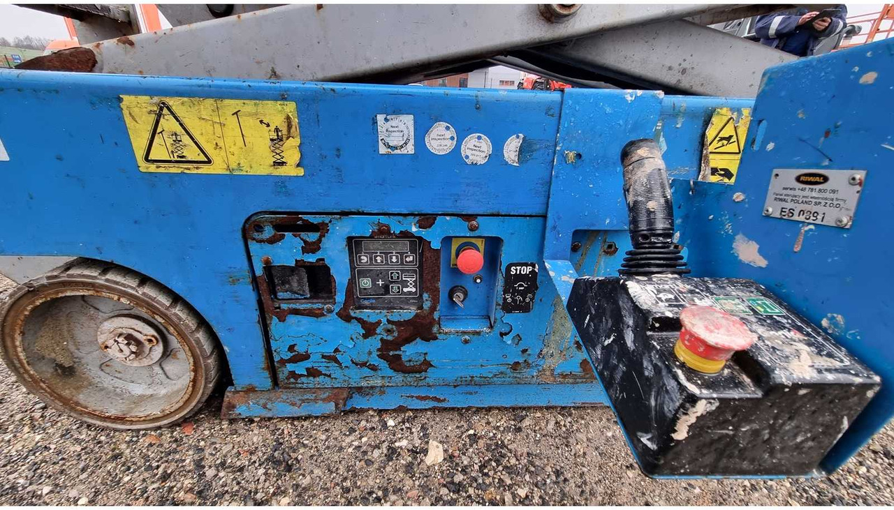 Подъёмник GENIE - GS-1530 - AERIAL WORK PLATFORMS - 2015 (77293888): фото 7