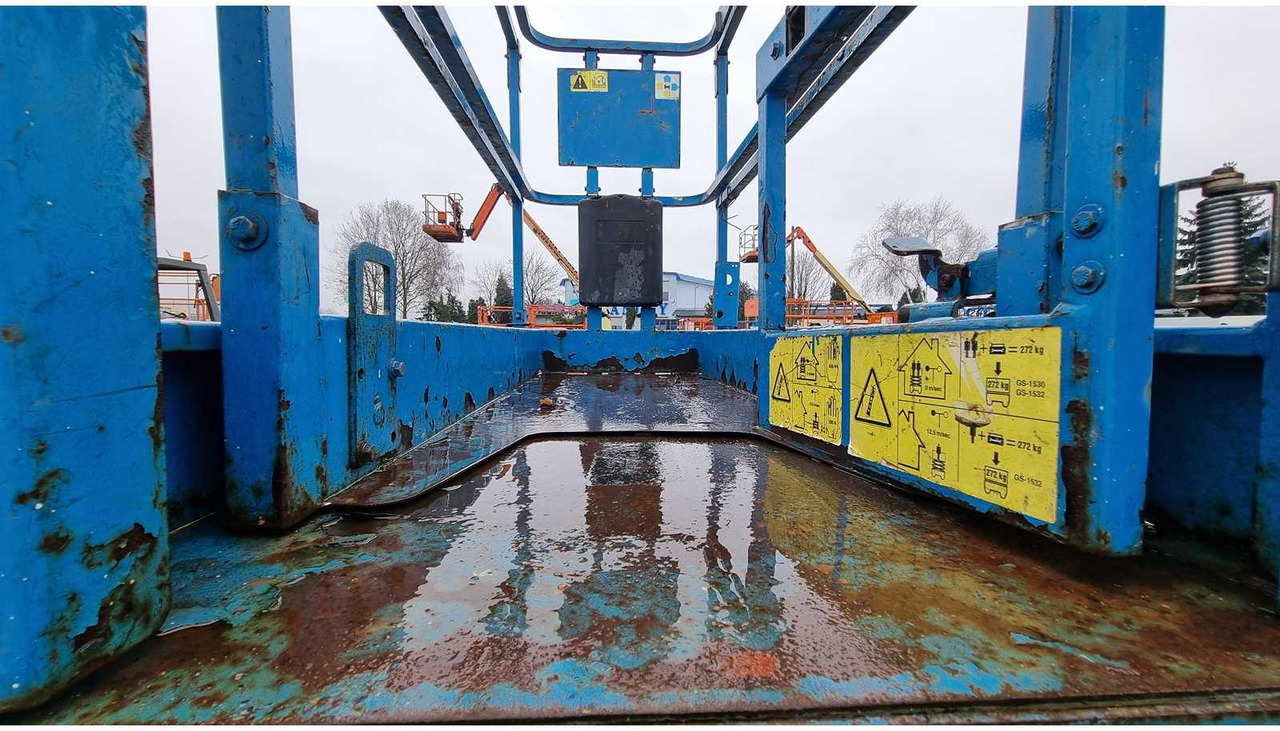 Подъёмник GENIE - GS-1530 - AERIAL WORK PLATFORMS - 2015 (77293888): фото 13