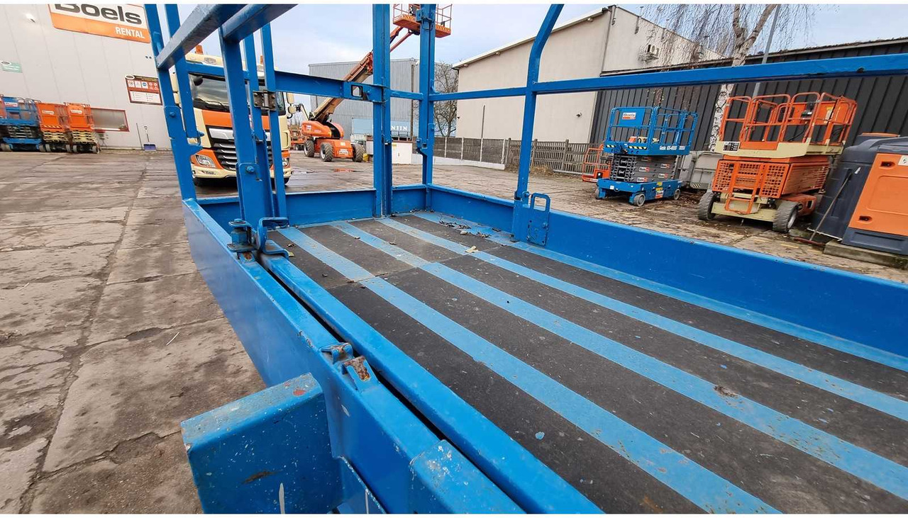 Подъёмник GENIE - GS4047 - AERIAL WORK PLATFORMS - 2016 (ESN14016047): фото 17 Подъёмник GENIE - GS4047 - AERIAL WORK PLATFORMS - 2016 (ESN14016047): фото 17