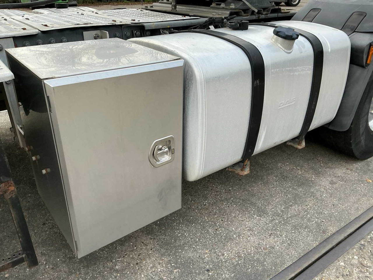 Грузовик 2015 DAF XF410 FT SEMI-TRAILER TRACTOR: фото 8