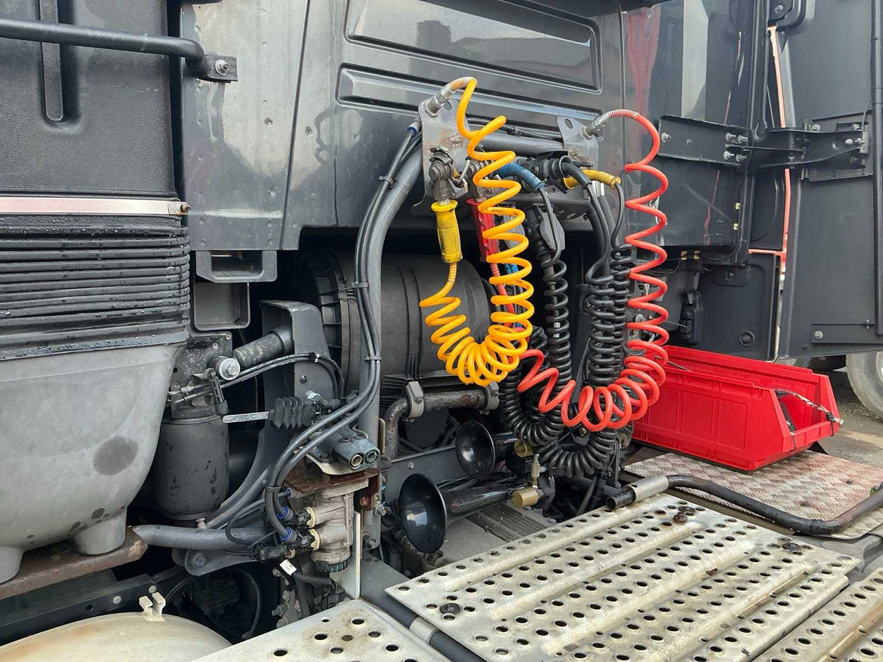 Грузовик 2017 RENAULT T480 COMFORT THD001 HIGH EDITION TRACTOR RENAULT T480 COMFORT: фото 9 Грузовик 2017 RENAULT T480 COMFORT THD001 HIGH EDITION TRACTOR RENAULT T480 COMFORT: фото 9