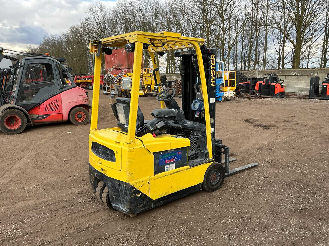 HYSTER FORKLIFT - Вилочный погрузчик: фото 4 HYSTER FORKLIFT - Вилочный погрузчик: фото 4