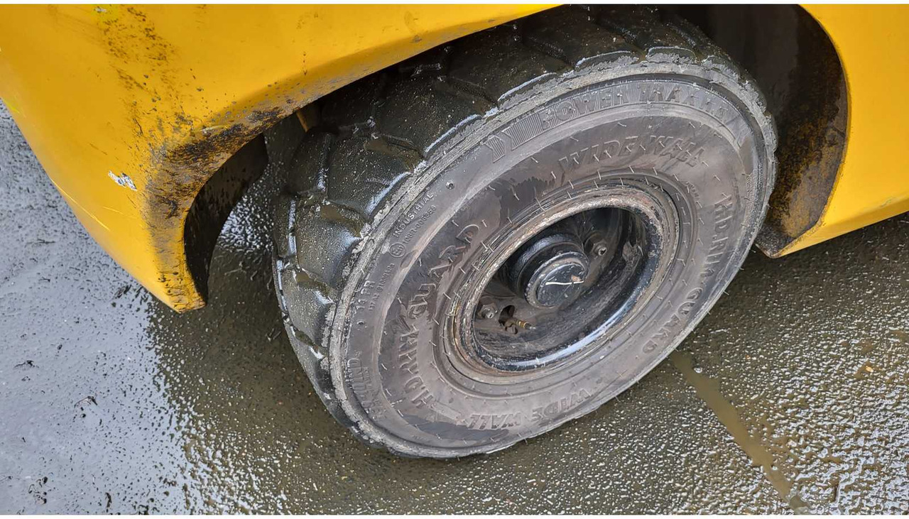 HYUNDAI 30D-9 DISEL FORKLIFT - Вилочный погрузчик: фото 2 HYUNDAI 30D-9 DISEL FORKLIFT - Вилочный погрузчик: фото 2