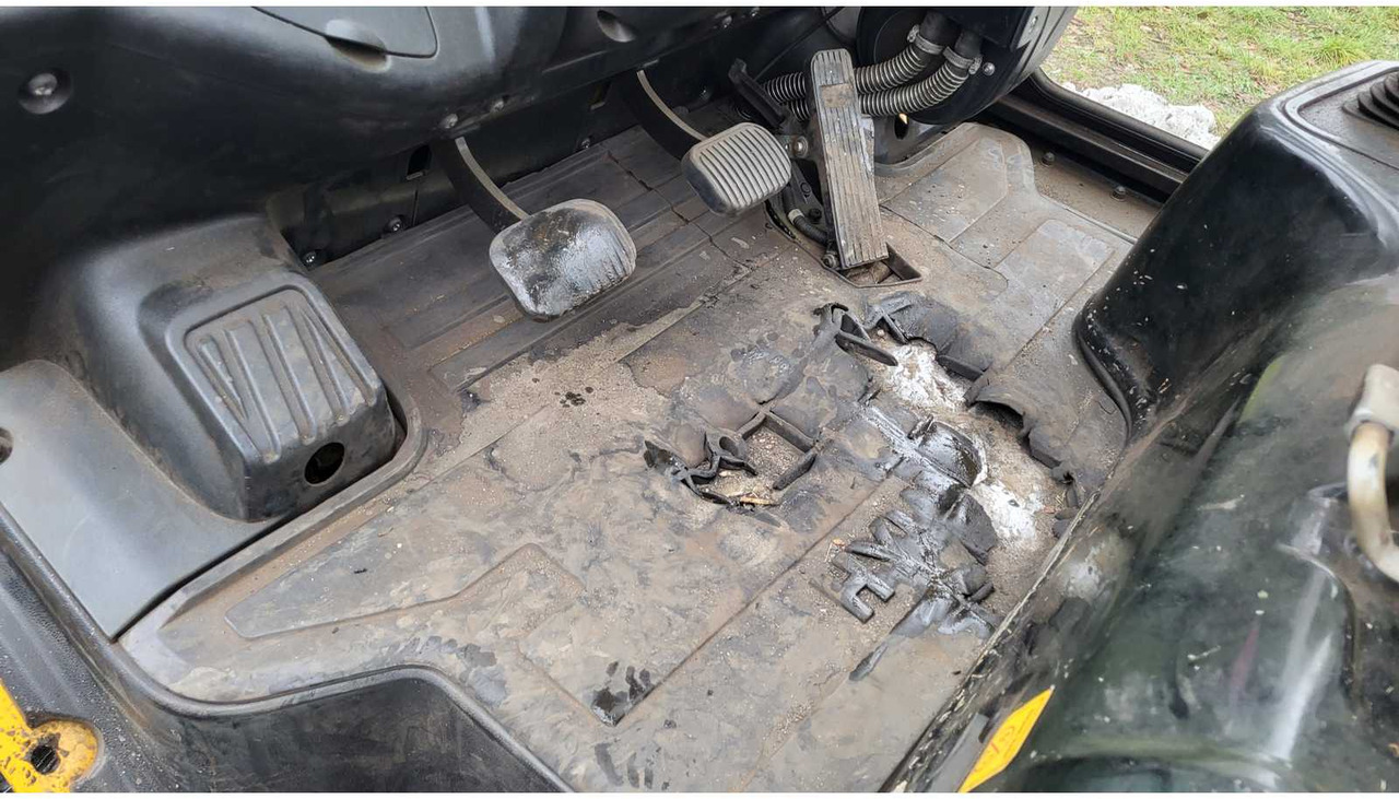 HYUNDAI 30D-9 DISEL FORKLIFT - Вилочный погрузчик: фото 4 HYUNDAI 30D-9 DISEL FORKLIFT - Вилочный погрузчик: фото 4