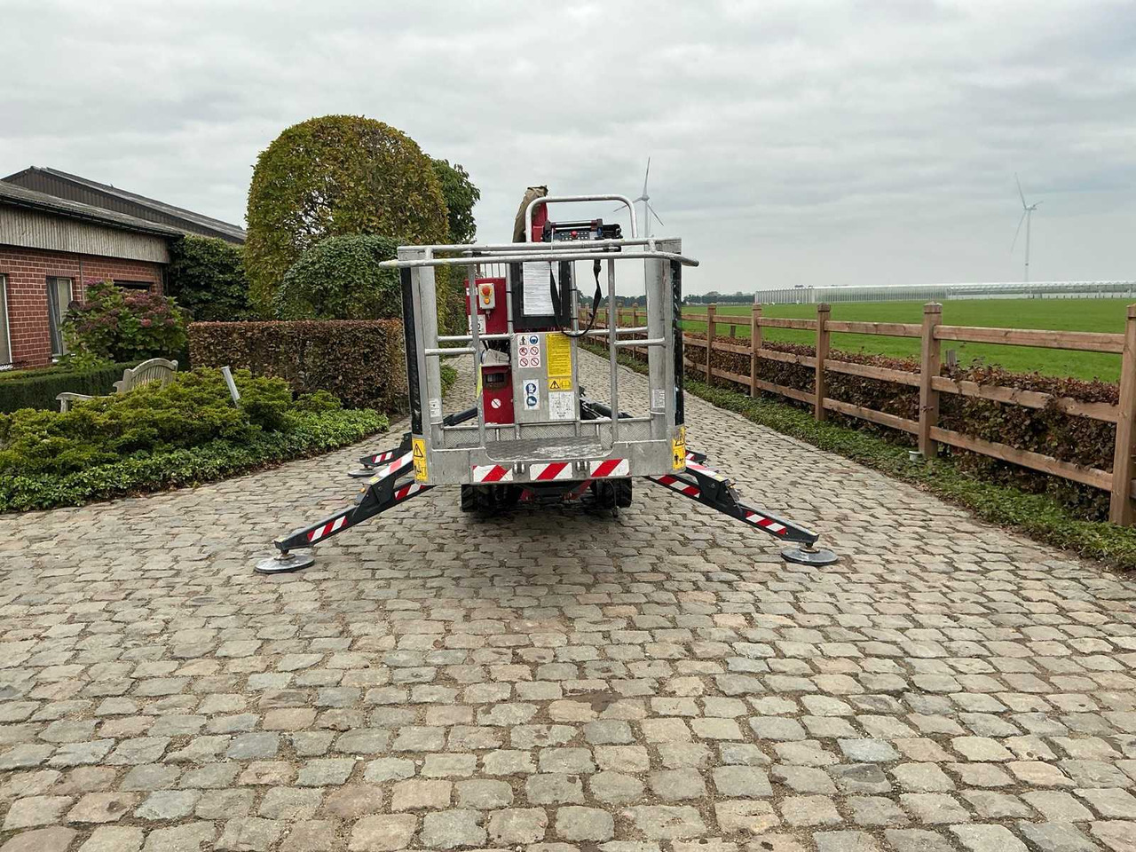 Hinowa GL14.70 - Подъёмник: фото 4 Hinowa GL14.70 - Подъёмник: фото 4