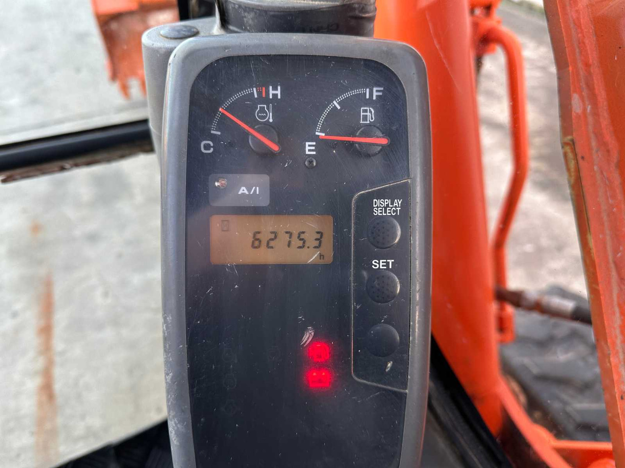 Гусеничный экскаватор Hitachi ZX70LC: фото 35