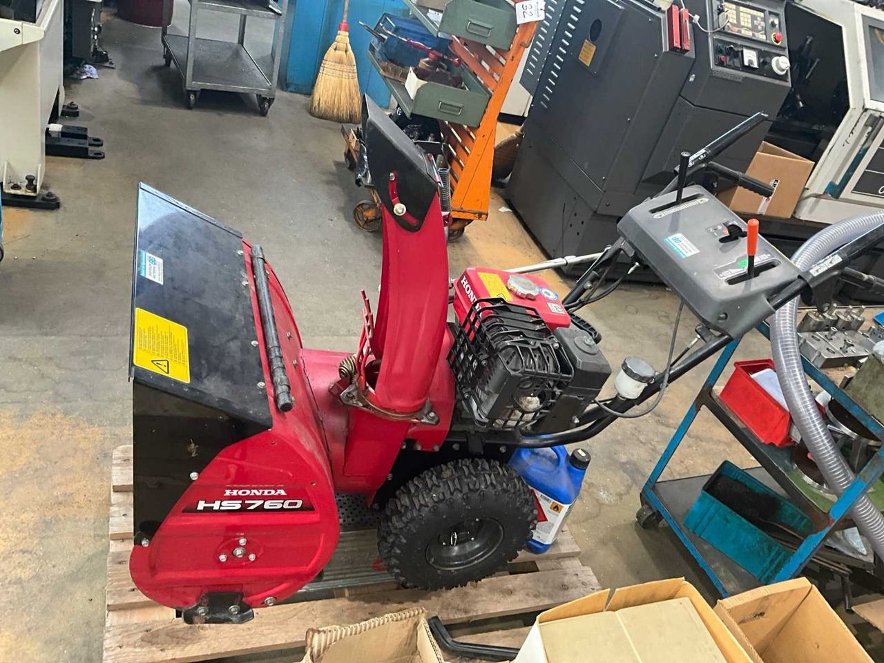 Honda HS760 - Отвал для снега: фото 2 Honda HS760 - Отвал для снега: фото 2