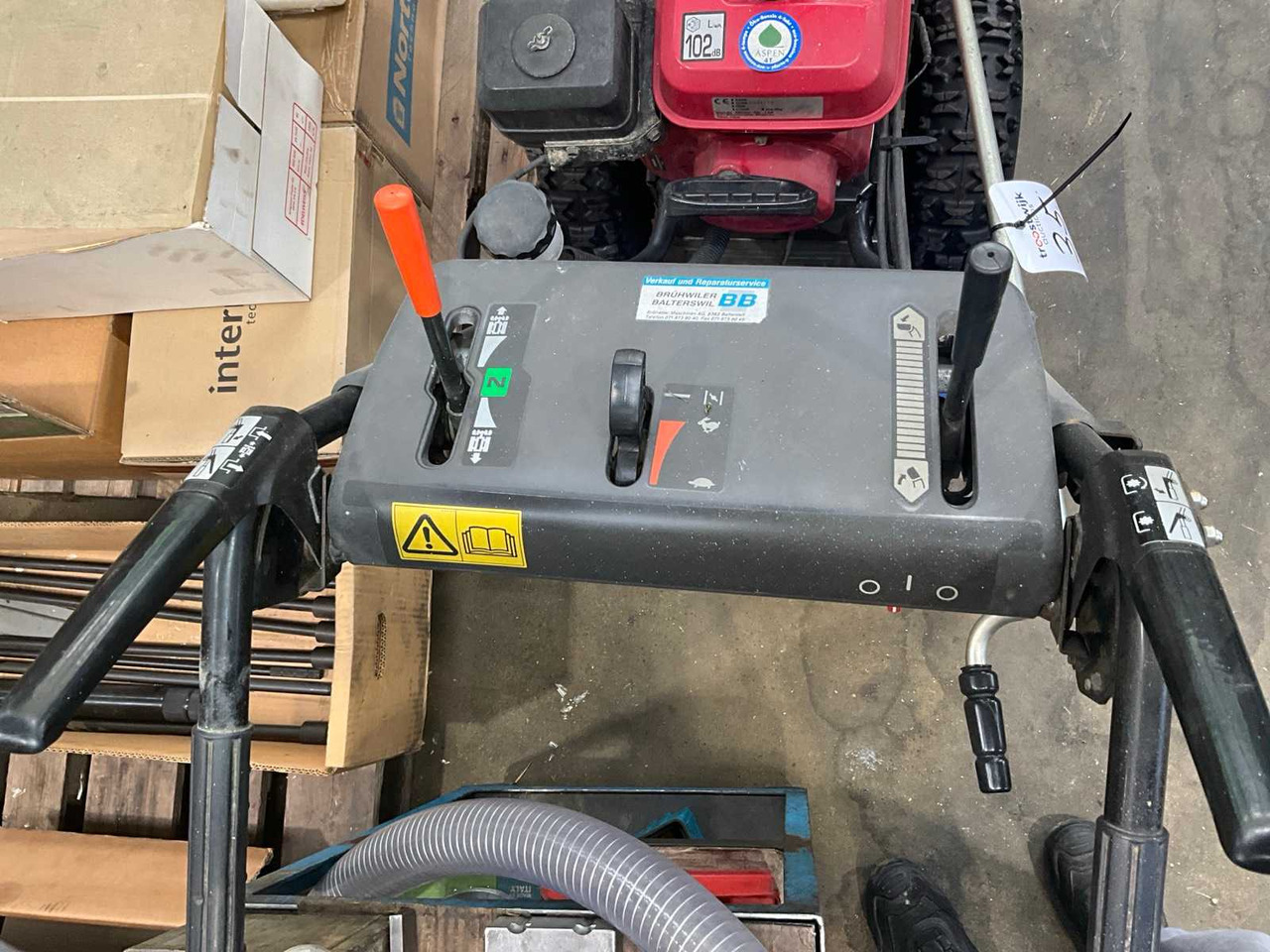 Honda HS760 - Отвал для снега: фото 5 Honda HS760 - Отвал для снега: фото 5