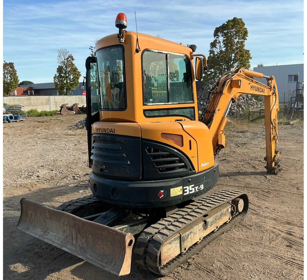 Hyundai 35Z-9 - Мини-экскаватор: фото 4 Hyundai 35Z-9 - Мини-экскаватор: фото 4