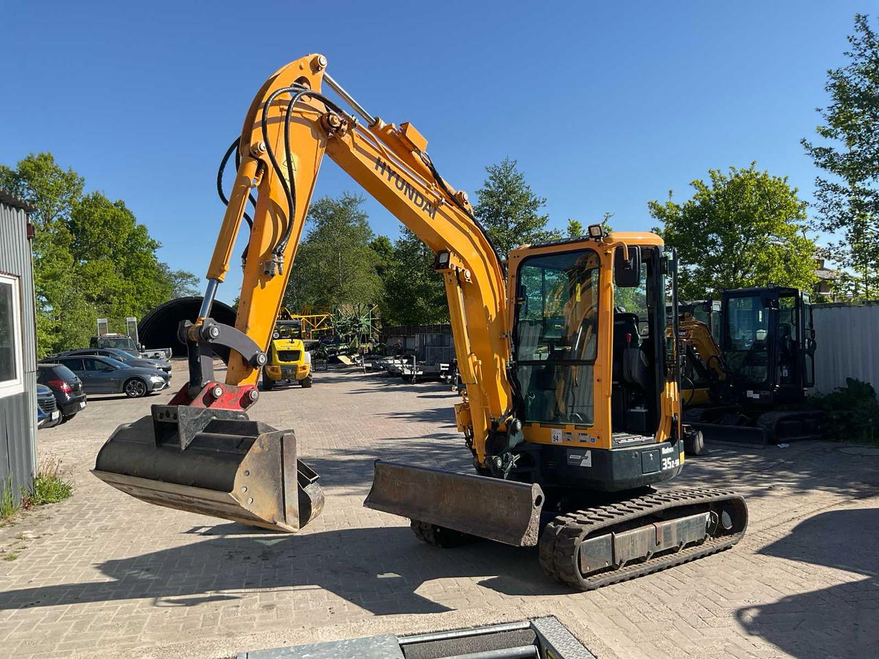 Hyundai Excabator Robex-35z-9A - Гусеничный экскаватор: фото 2 Hyundai Excabator Robex-35z-9A - Гусеничный экскаватор: фото 2