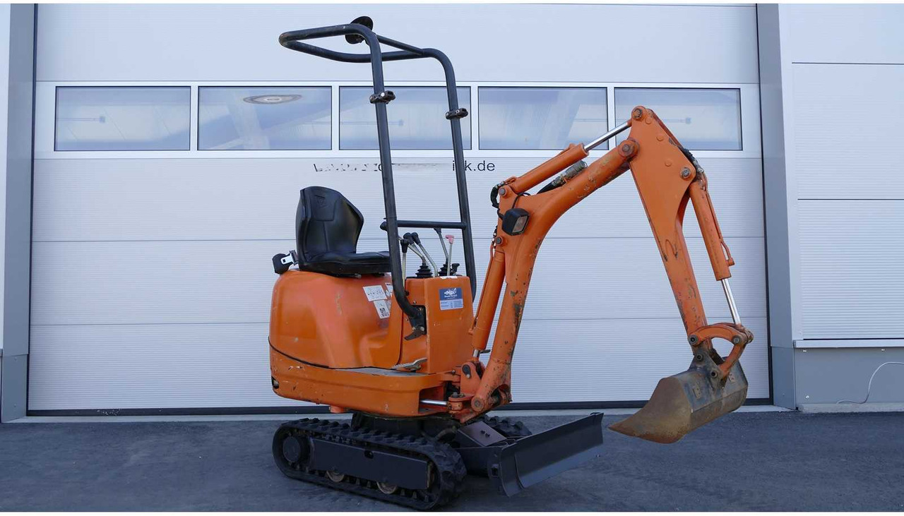 Мини-экскаватор JCB 8008-CTS: фото 9