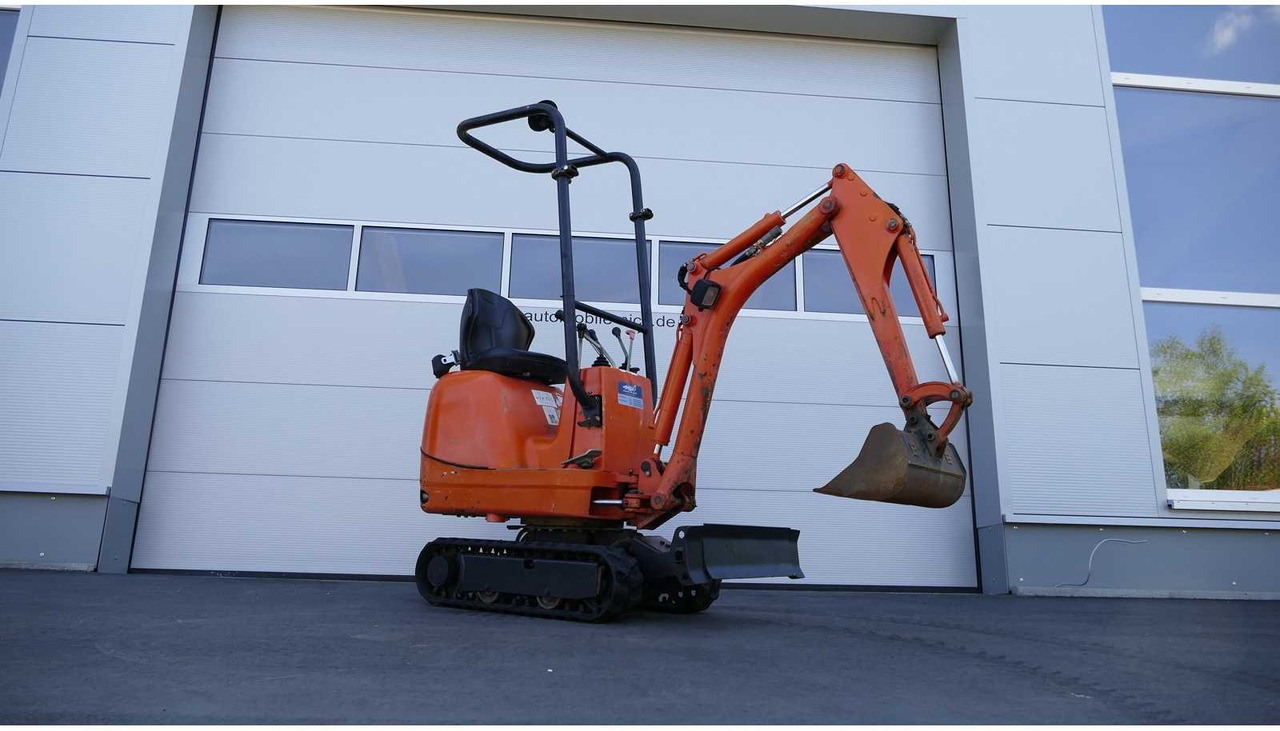 Мини-экскаватор JCB 8008-CTS: фото 10