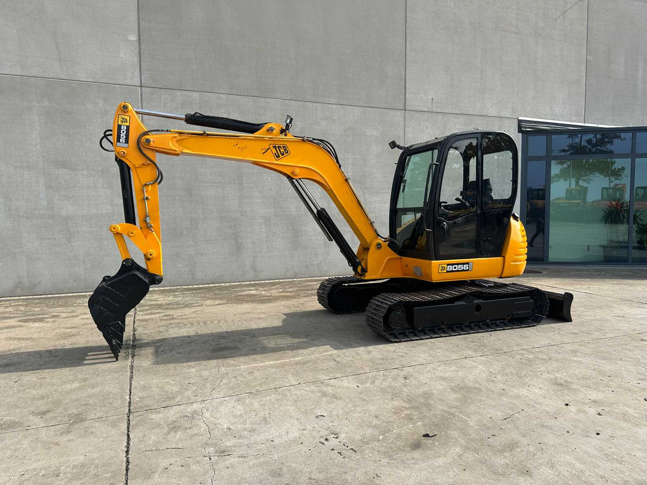 JCB 8056 - Гусеничный экскаватор: фото 1 JCB 8056 - Гусеничный экскаватор: фото 1