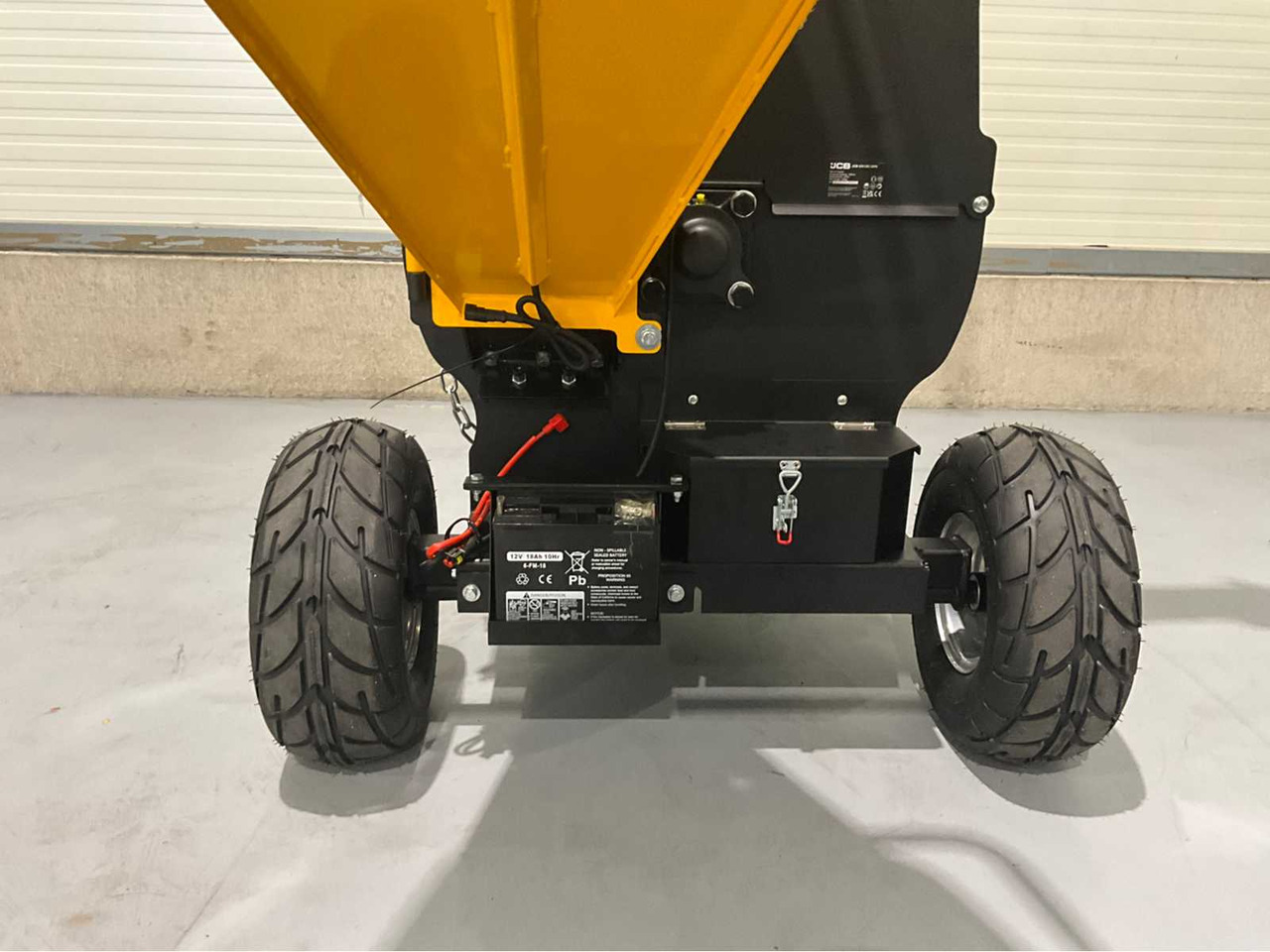 Измельчитель древесины JCB CH150120PE: фото 10 Измельчитель древесины JCB CH150120PE: фото 10