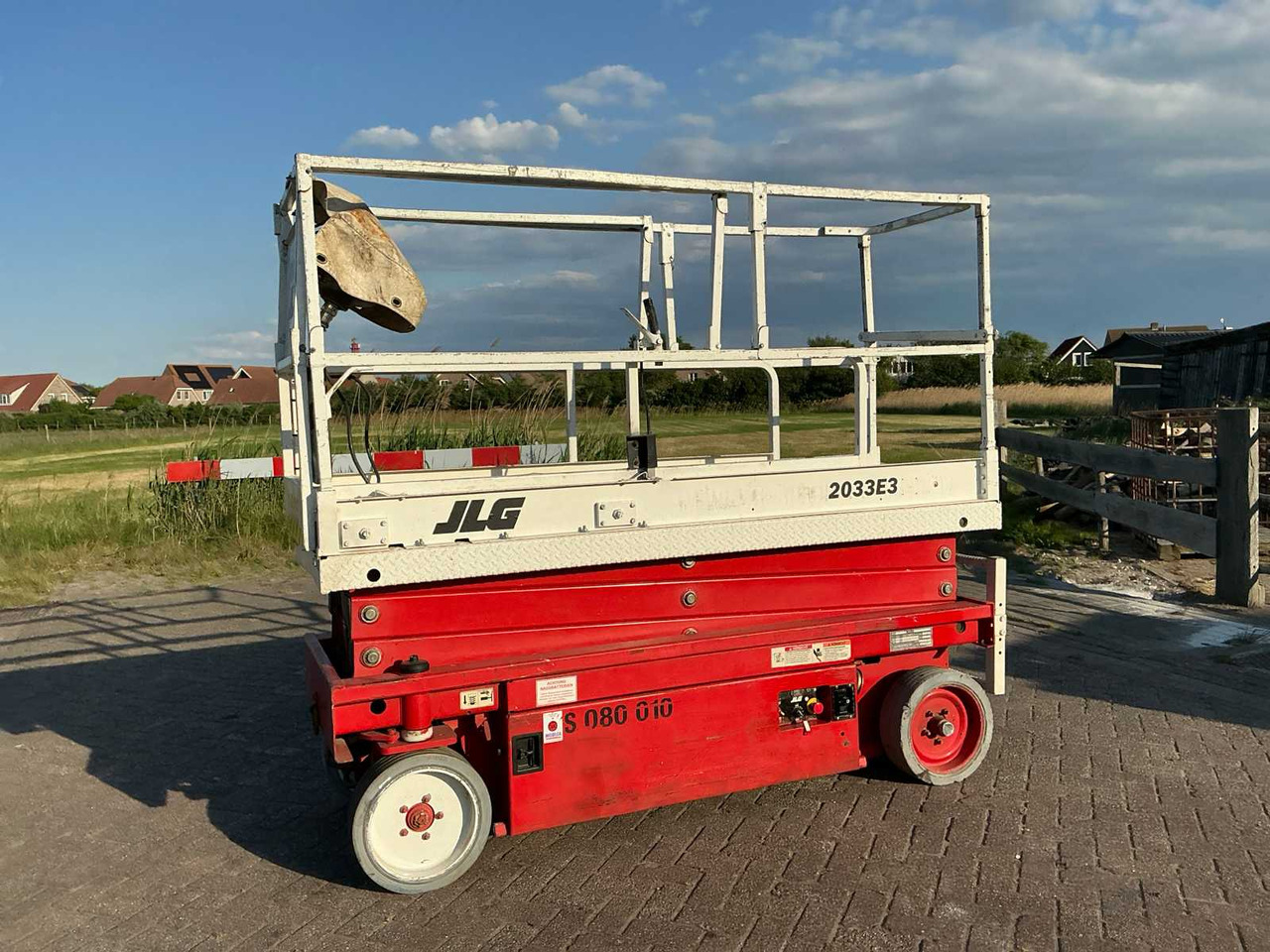 JLG 2033E3 - Подъёмник: фото 1 JLG 2033E3 - Подъёмник: фото 1