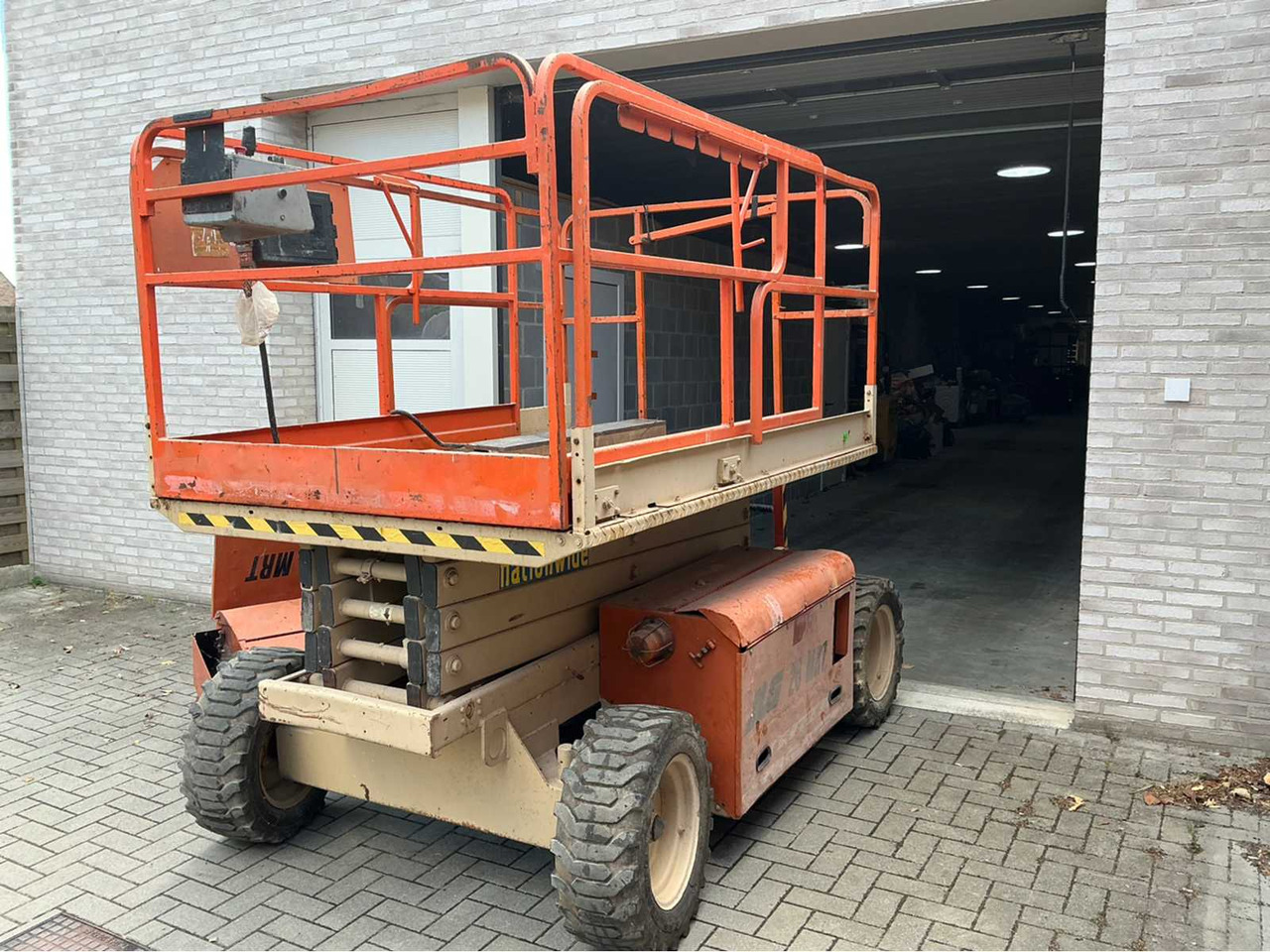 JLG 26 MRT - Подъёмник: фото 1 JLG 26 MRT - Подъёмник: фото 1