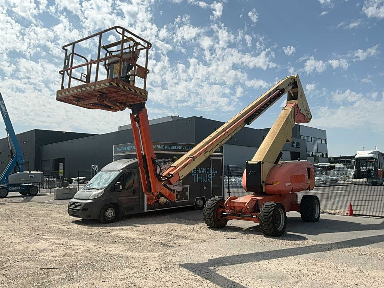 JLG 800AJ - Подъёмник: фото 1 JLG 800AJ - Подъёмник: фото 1