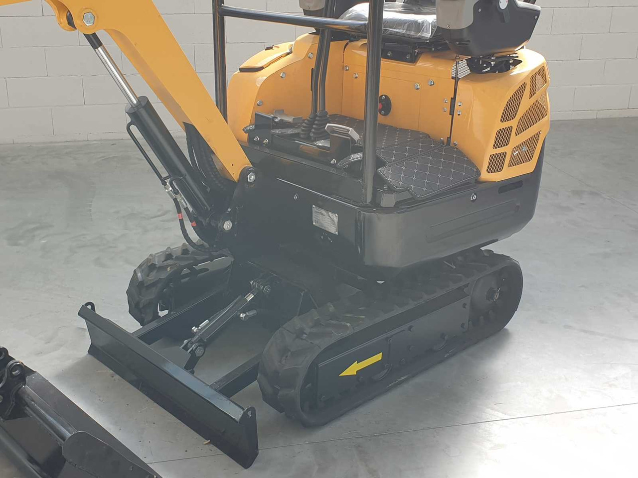 JPC - Мини-экскаватор: фото 4 JPC - Мини-экскаватор: фото 4