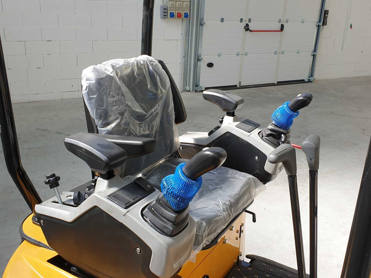 Мини-экскаватор JPC KV15 MINI EXCAVATOR: фото 15 Мини-экскаватор JPC KV15 MINI EXCAVATOR: фото 15