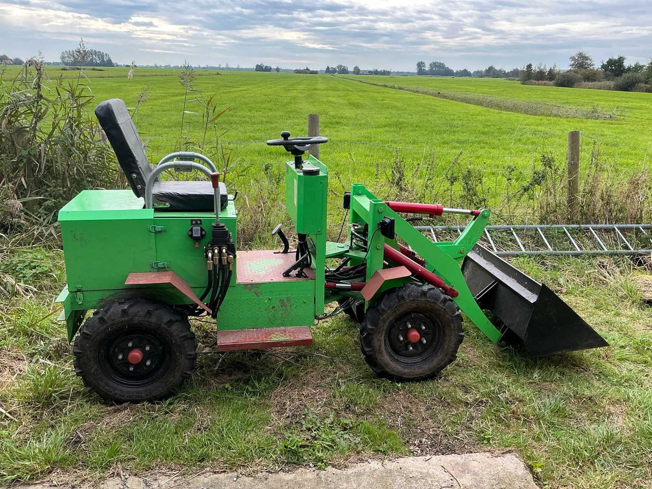 JPC ME18 SHOVEL - Колёсный погрузчик: фото 4 JPC ME18 SHOVEL - Колёсный погрузчик: фото 4