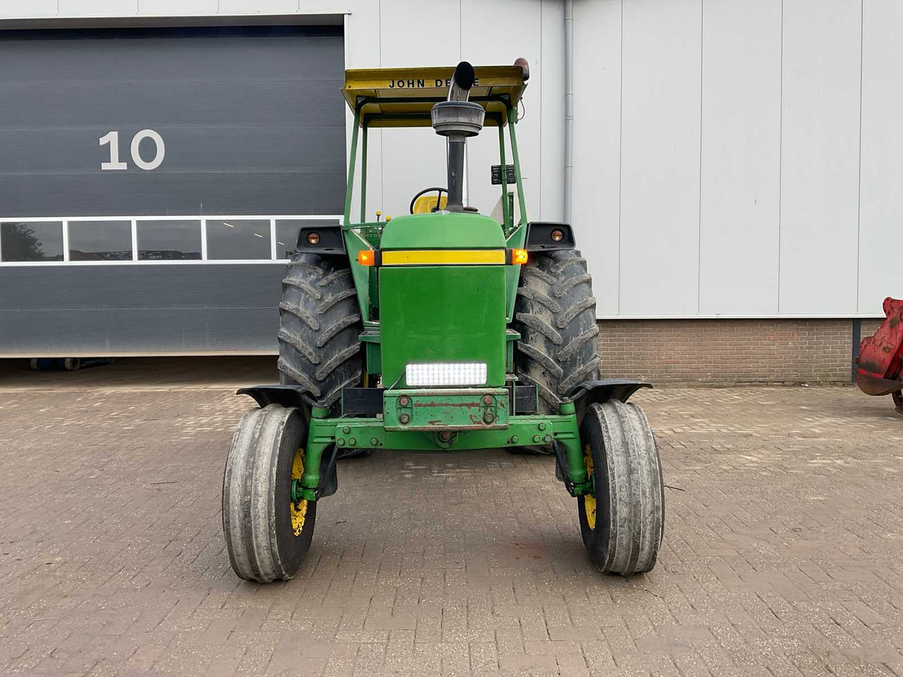 John Deere 4040 - Трактор: фото 2 John Deere 4040 - Трактор: фото 2