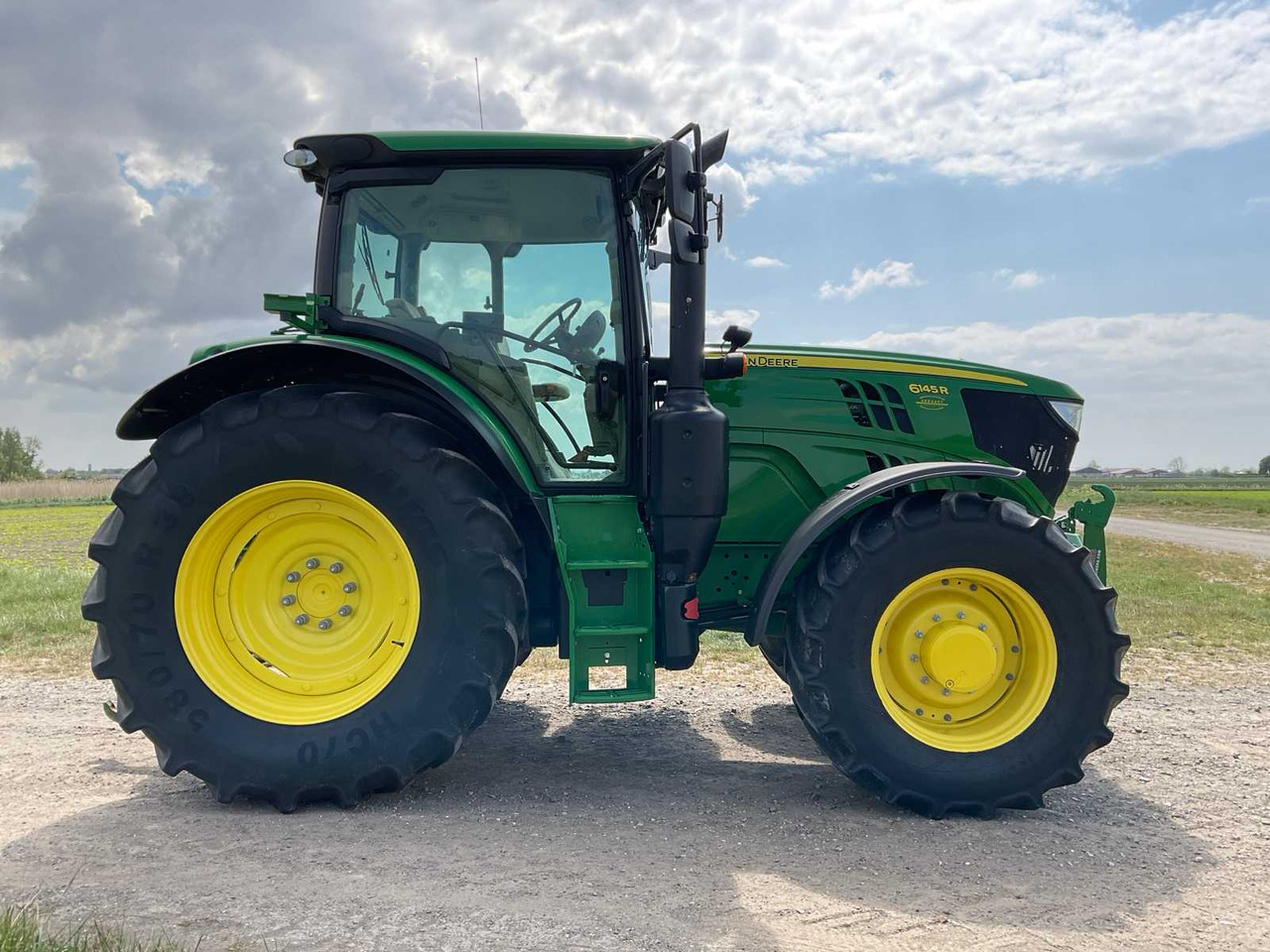 John Deere 6145R - Трактор: фото 4 John Deere 6145R - Трактор: фото 4