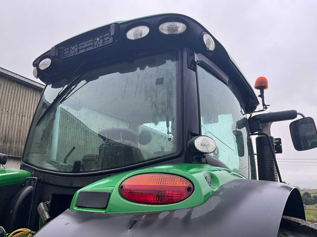 Трактор John Deere 6210r: фото 25