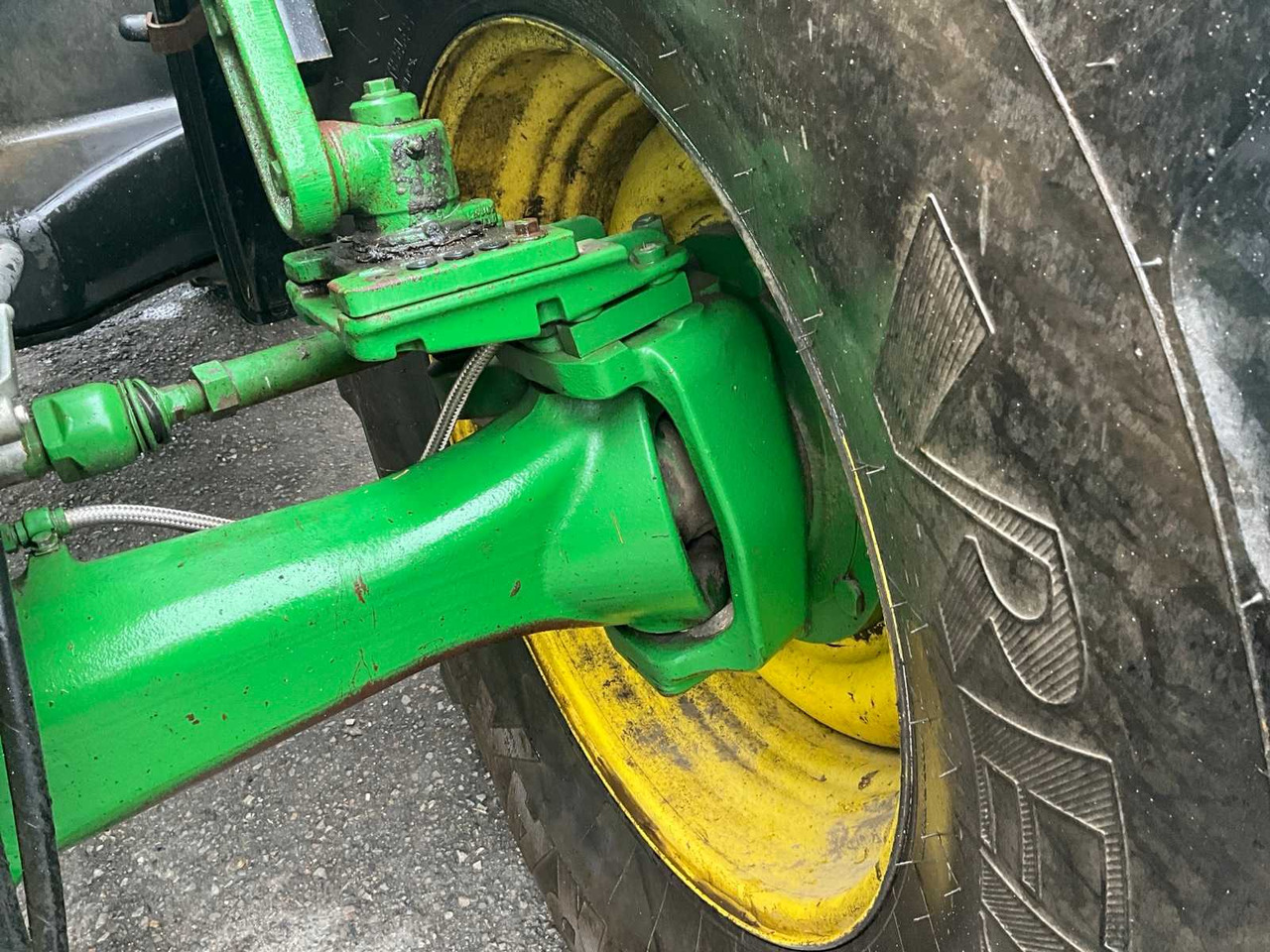 Трактор John Deere 6210r: фото 19