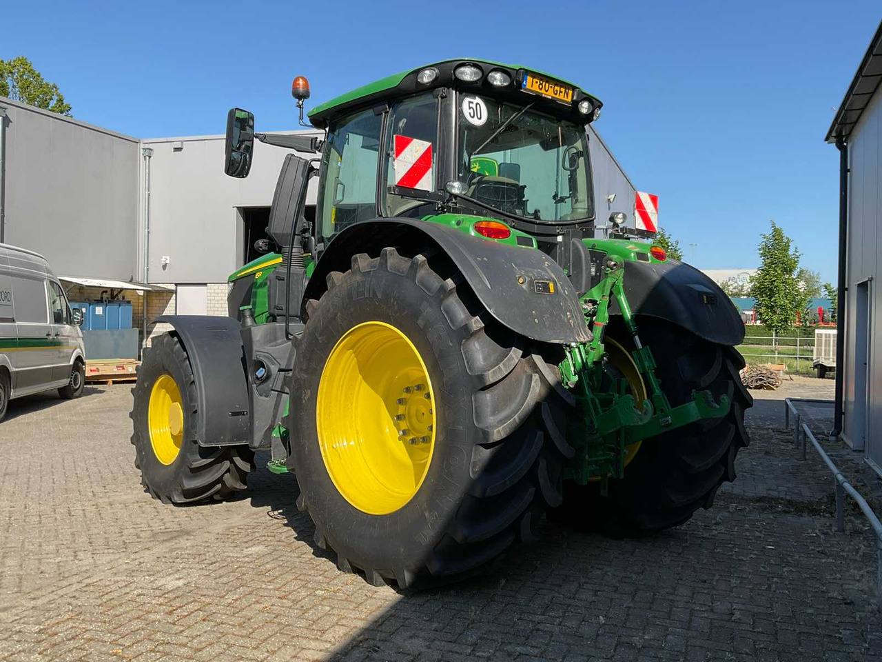 John Deere 6R 250 - Трактор: фото 5 John Deere 6R 250 - Трактор: фото 5