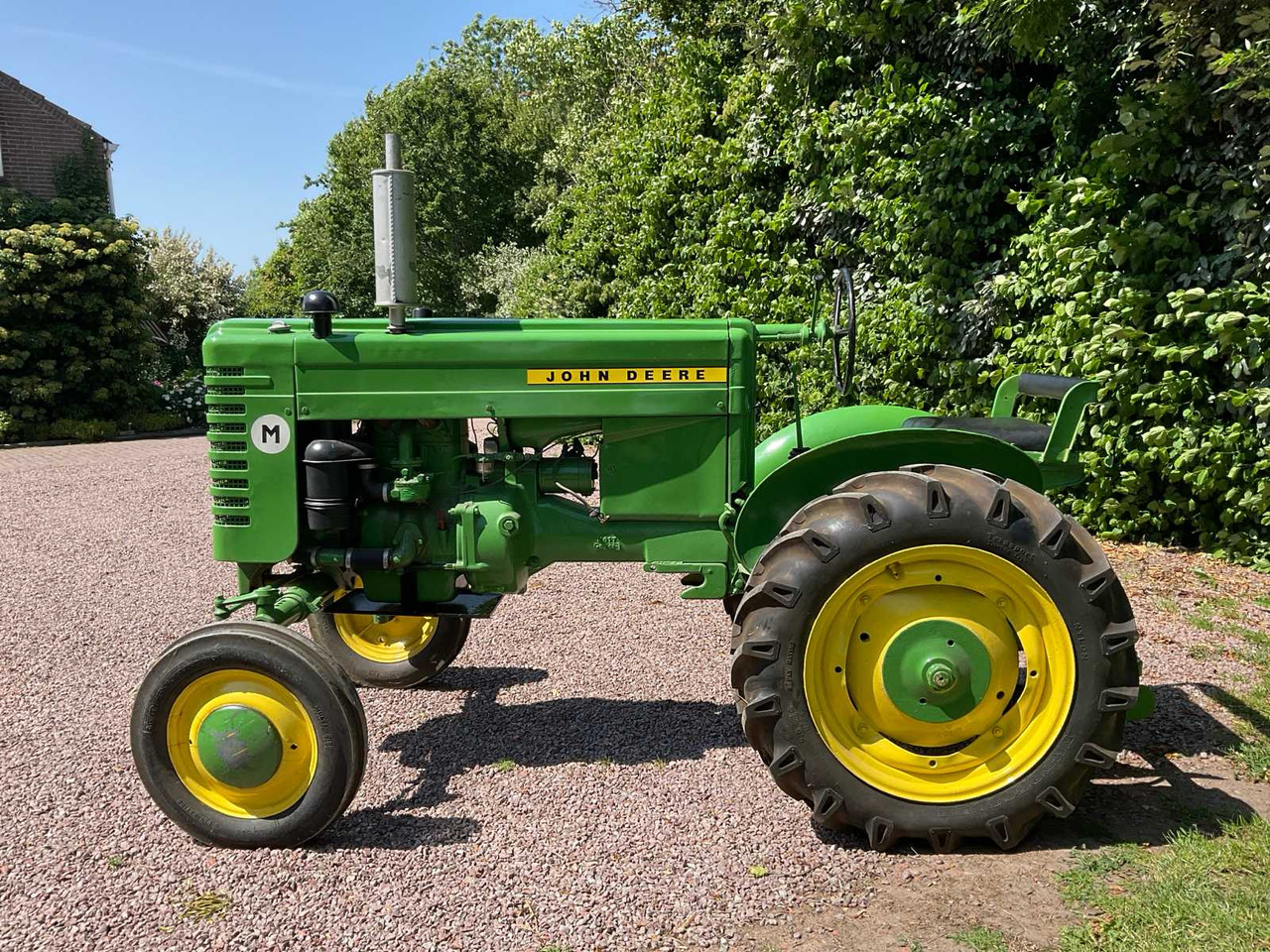 John Deere M - Трактор: фото 2 John Deere M - Трактор: фото 2