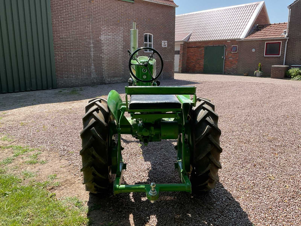 John Deere M - Трактор: фото 4 John Deere M - Трактор: фото 4