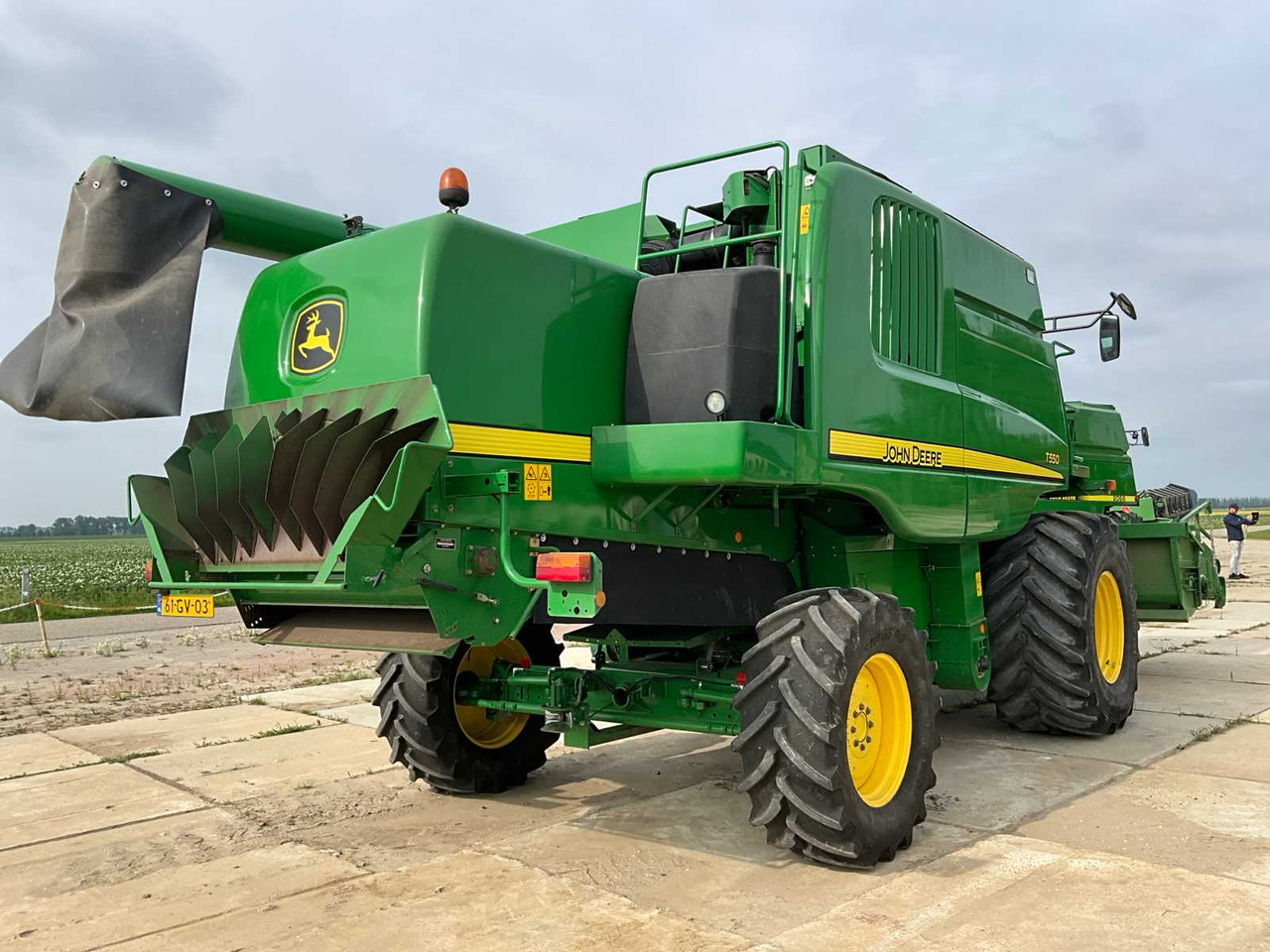 John deere T550 - Зерноуборочный комбайн: фото 3 John deere T550 - Зерноуборочный комбайн: фото 3