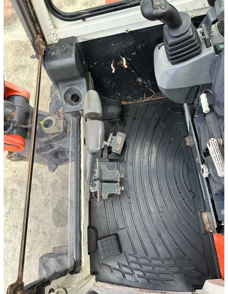 Экскаватор KUBOTA - 2005 - U45 - 3 - MIDI EXCAVATOR: фото 33 Экскаватор KUBOTA - 2005 - U45 - 3 - MIDI EXCAVATOR: фото 33