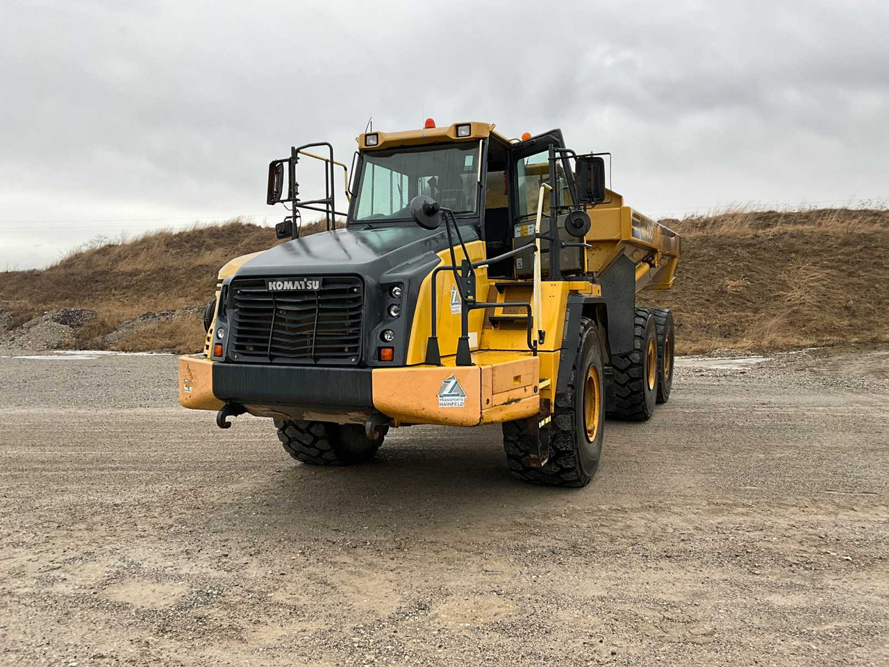 Komatsu HM400-3 - Внедорожный самосвал: фото 3 Komatsu HM400-3 - Внедорожный самосвал: фото 3