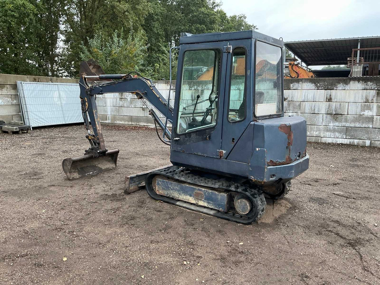 Komatsu PC 10-6 - Мини-экскаватор: фото 3 Komatsu PC 10-6 - Мини-экскаватор: фото 3