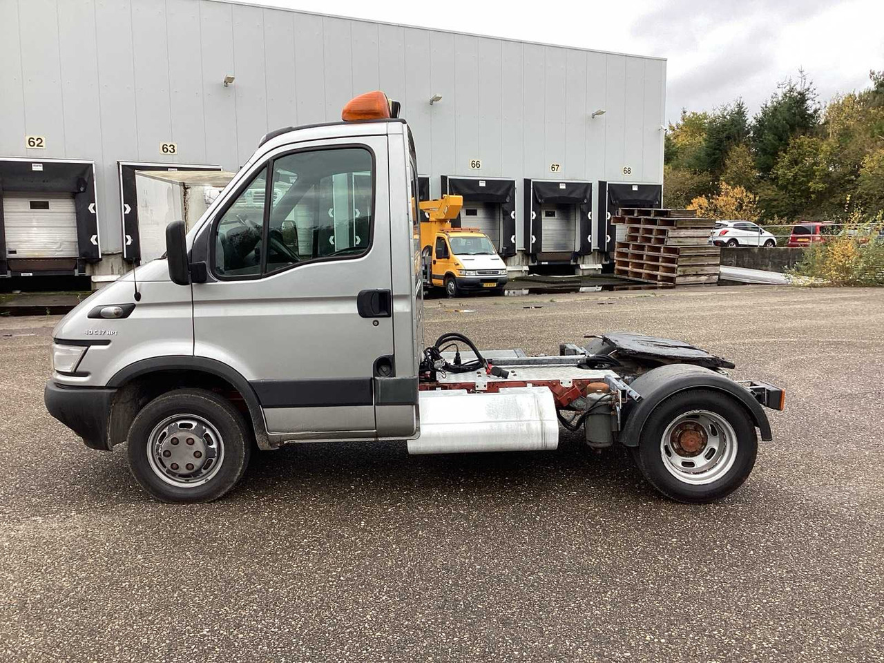 2005 IVECO 40C17 10 TON TRACTOR COMMERCIAL VEHICLE - Коммерческий автомобиль: фото 3 2005 IVECO 40C17 10 TON TRACTOR COMMERCIAL VEHICLE - Коммерческий автомобиль: фото 3