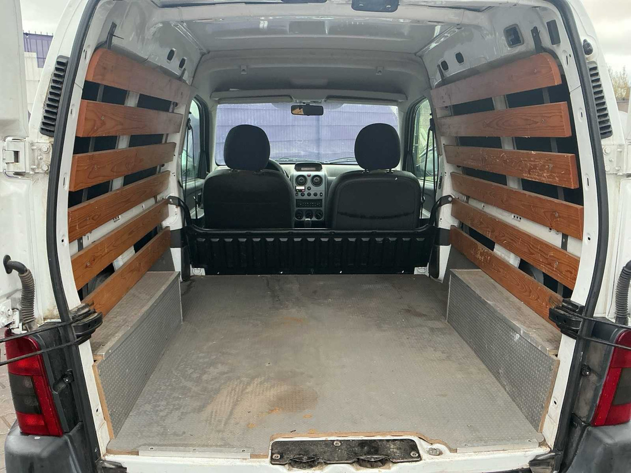 2005 - PEUGEOT - PARTNER - 170C 1.9 D AVANTAGE - COMMERCIAL VEHICLE - Коммерческий автомобиль: фото 5 2005 - PEUGEOT - PARTNER - 170C 1.9 D AVANTAGE - COMMERCIAL VEHICLE - Коммерческий автомобиль: фото 5