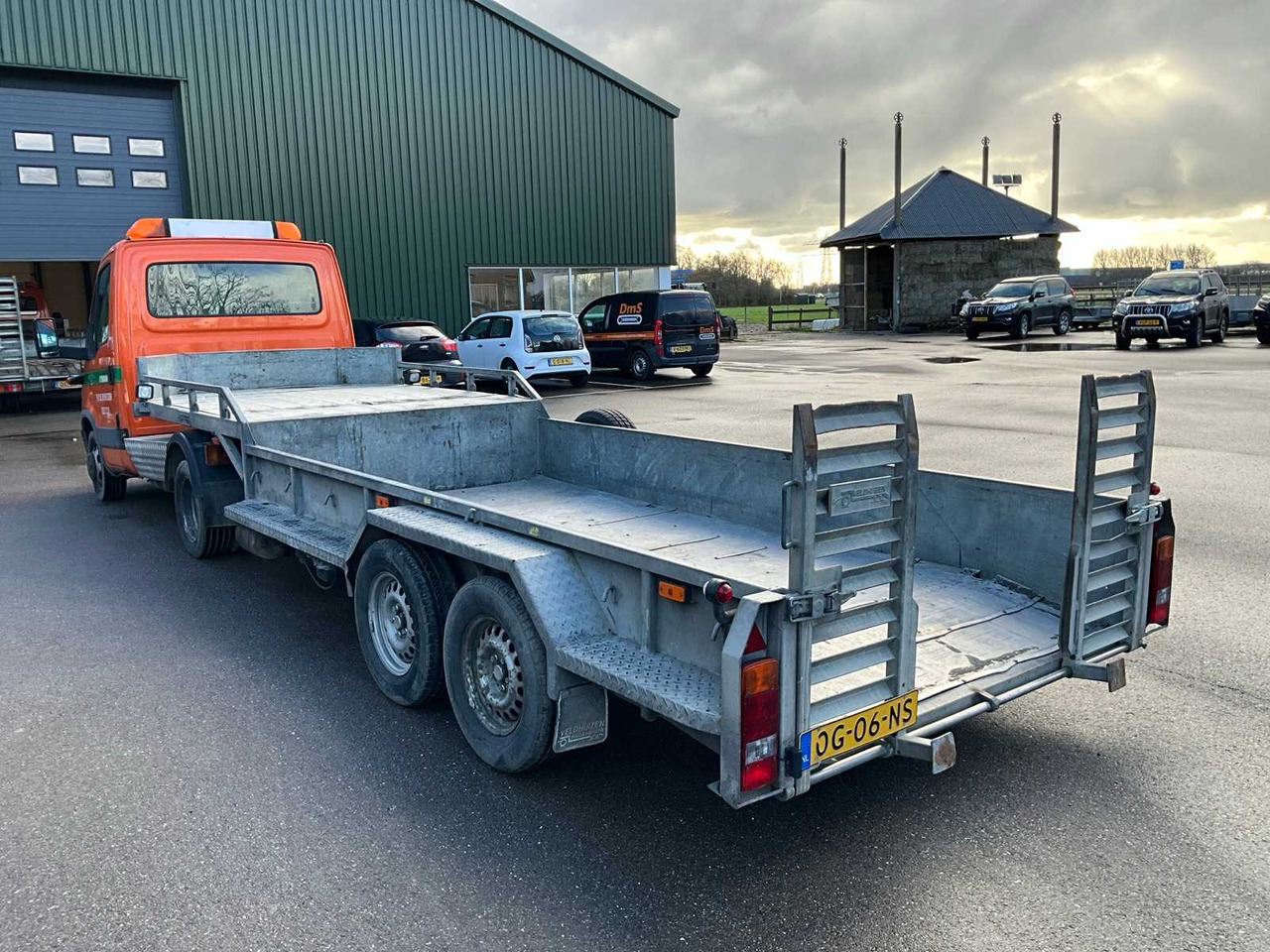 COMMERCIAL VEHICLE WITH TRAILER - Коммерческий автомобиль: фото 4 COMMERCIAL VEHICLE WITH TRAILER - Коммерческий автомобиль: фото 4