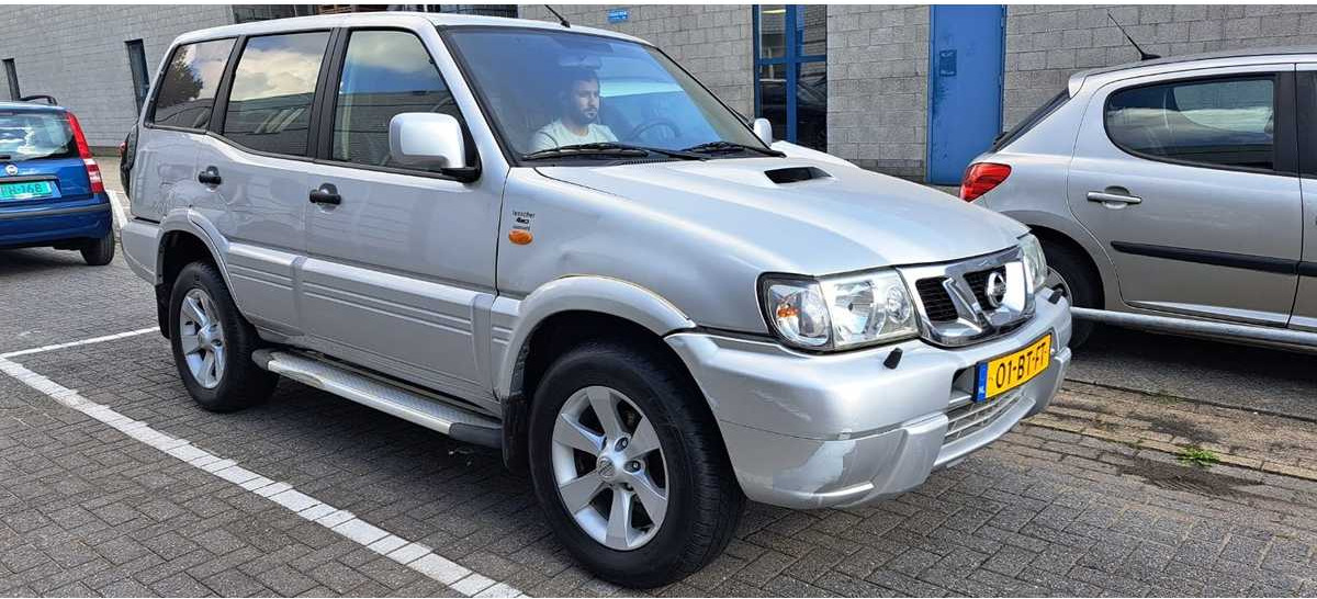 NISSAN - TERRANO LL - 3.0 DI LUXURY SR-B - 01-BT-FT - COMMERCIAL VEHICLE - Коммерческий автомобиль: фото 2 NISSAN - TERRANO LL - 3.0 DI LUXURY SR-B - 01-BT-FT - COMMERCIAL VEHICLE - Коммерческий автомобиль: фото 2