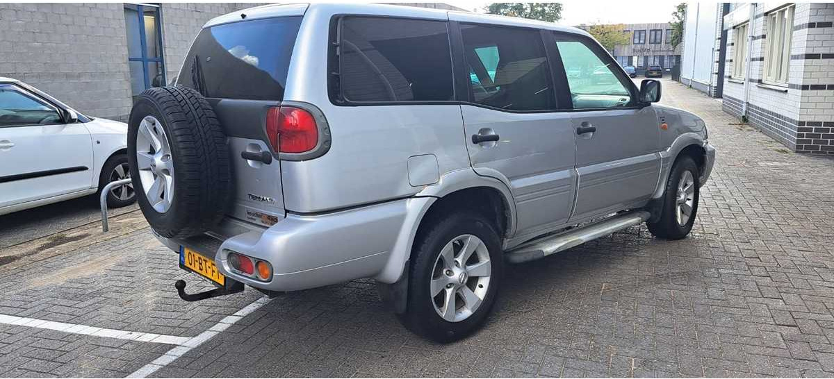 NISSAN - TERRANO LL - 3.0 DI LUXURY SR-B - 01-BT-FT - COMMERCIAL VEHICLE - Коммерческий автомобиль: фото 3 NISSAN - TERRANO LL - 3.0 DI LUXURY SR-B - 01-BT-FT - COMMERCIAL VEHICLE - Коммерческий автомобиль: фото 3