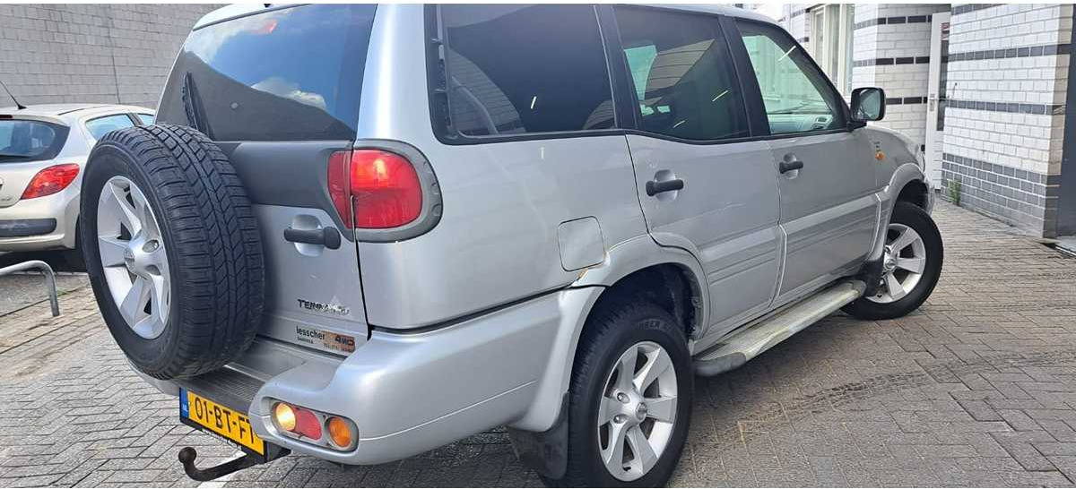 NISSAN - TERRANO LL - 3.0 DI LUXURY SR-B - 01-BT-FT - COMMERCIAL VEHICLE - Коммерческий автомобиль: фото 4 NISSAN - TERRANO LL - 3.0 DI LUXURY SR-B - 01-BT-FT - COMMERCIAL VEHICLE - Коммерческий автомобиль: фото 4