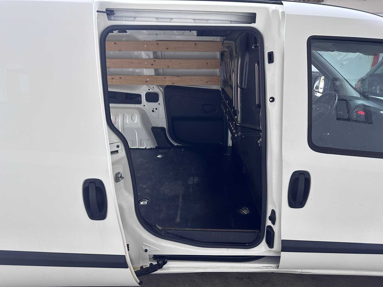 OPEL - COMBO - 1.3 CDTI L1H1 EDIT. - V-570-JT - Коммерческий автомобиль: фото 5 OPEL - COMBO - 1.3 CDTI L1H1 EDIT. - V-570-JT - Коммерческий автомобиль: фото 5