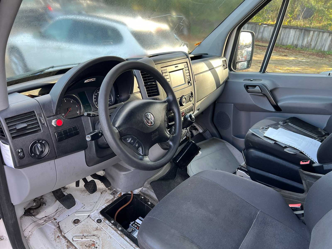 VOLKSWAGEN CRAFTER 35 2.0 TDI L3H1, V-931-HH - Коммерческий автомобиль: фото 3 VOLKSWAGEN CRAFTER 35 2.0 TDI L3H1, V-931-HH - Коммерческий автомобиль: фото 3