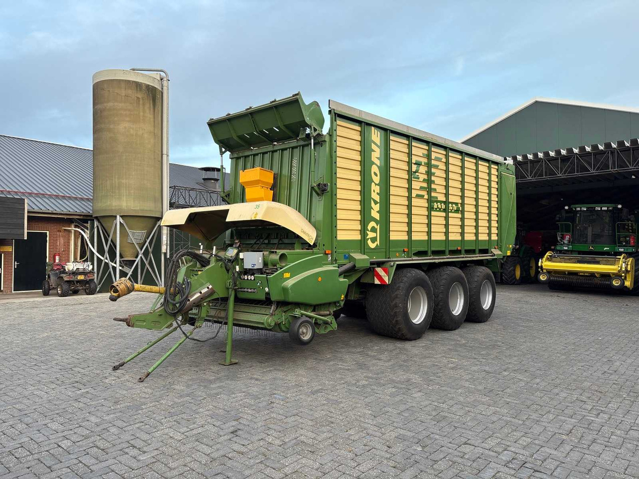 Krone ZX 450 - Самозагружающийся прицеп: фото 1 Krone ZX 450 - Самозагружающийся прицеп: фото 1
